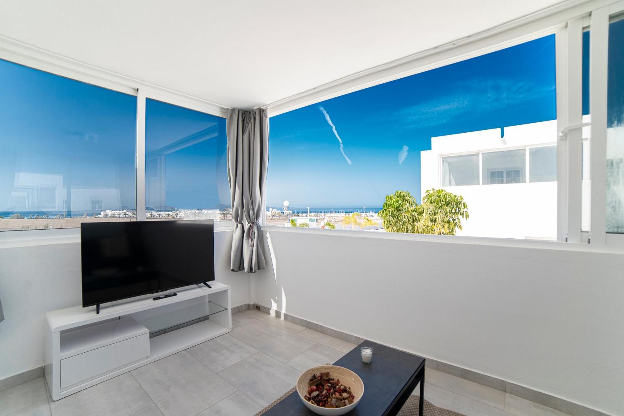 Ocean Wave - Sea Views - Private Pool Willa *