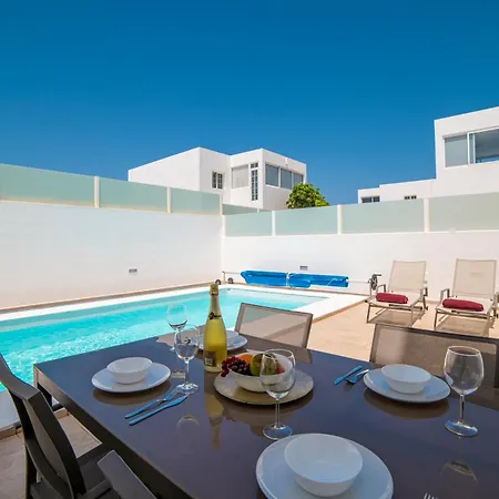 Villa Ocean Wave - Sea Views - Private Pool Playa Blanca  Buitenkant foto